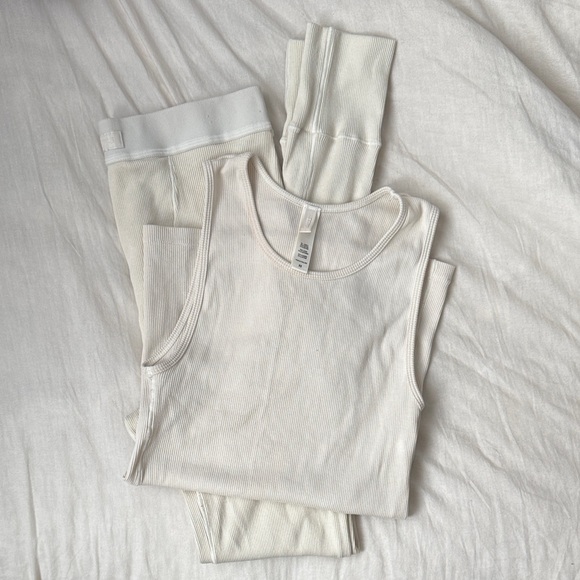 SKIMS Other - SKIMS Bone Ribbed Set